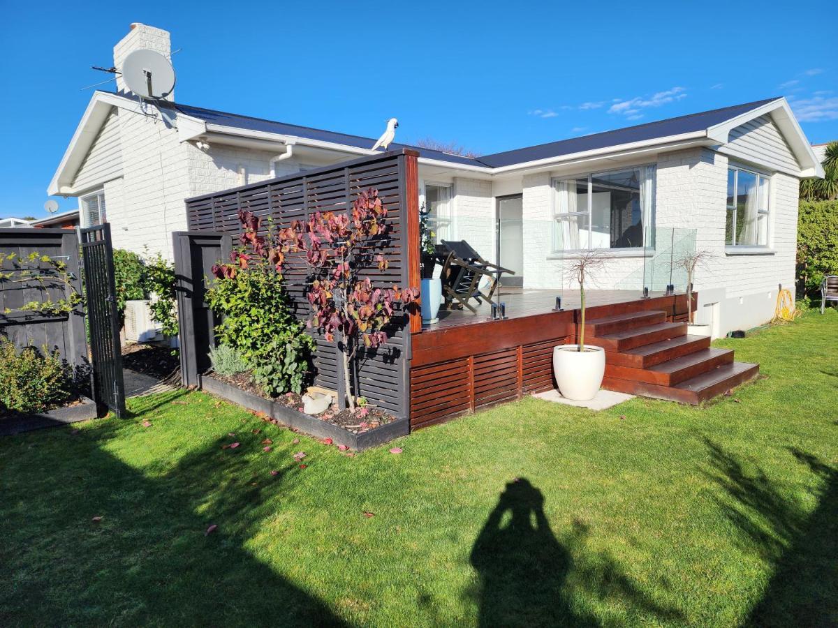 Roslyn Sanctuary Hereford St * Dunedin